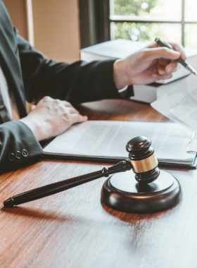 Services juridiques &<br> fiscaux